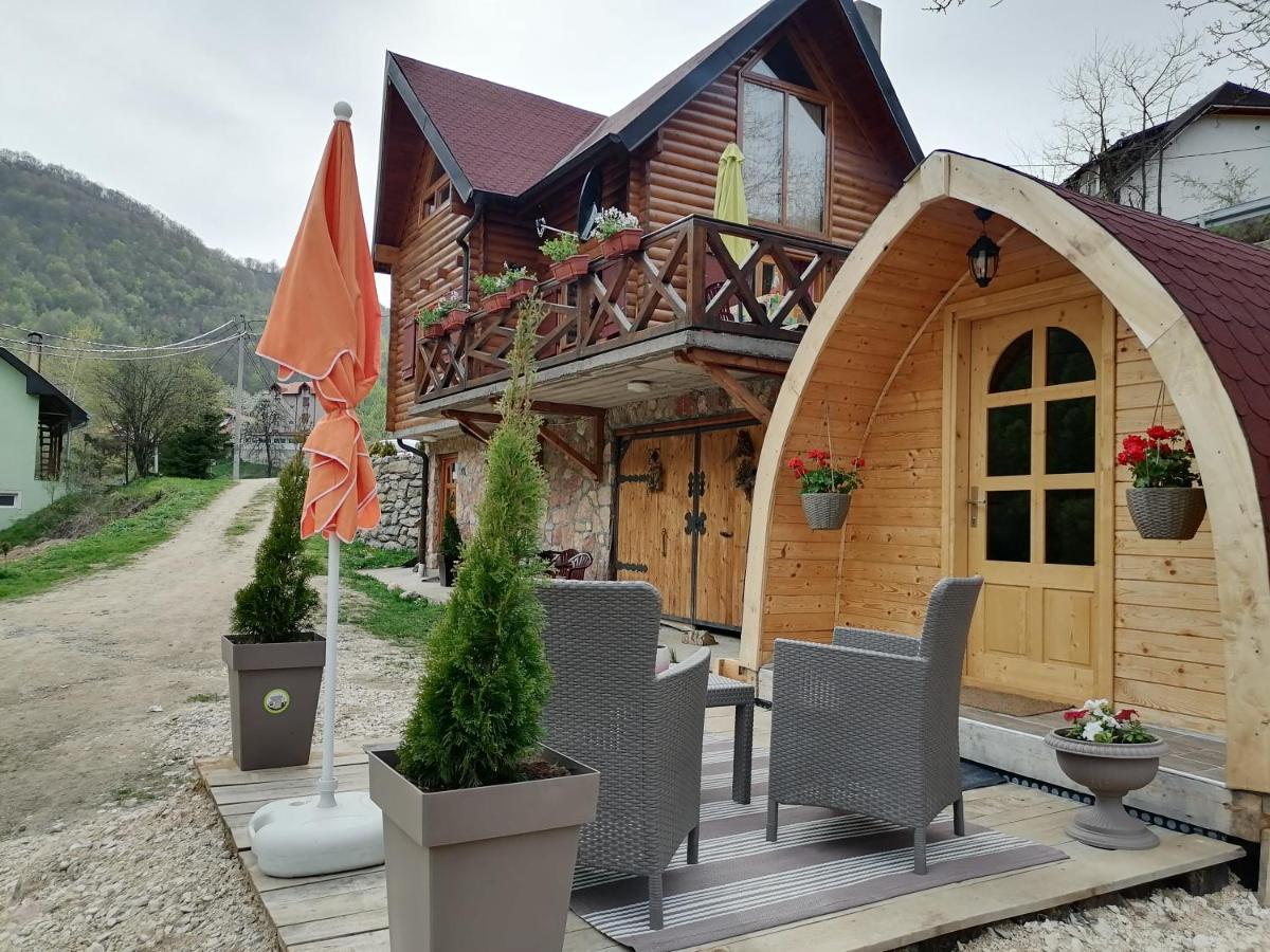 Vila Jelena - Bungalov Crni Vrh Buitenkant foto