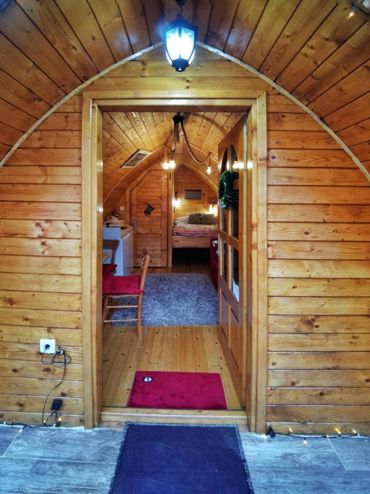 Vila Jelena - Bungalov Crni Vrh Buitenkant foto